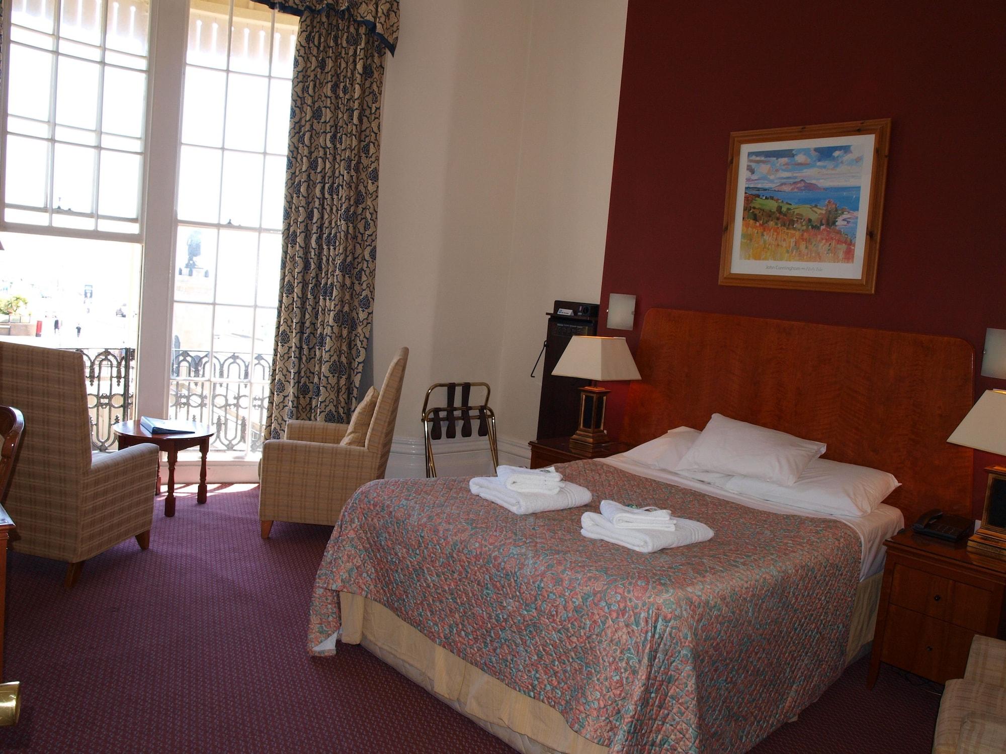 The 2* Hove