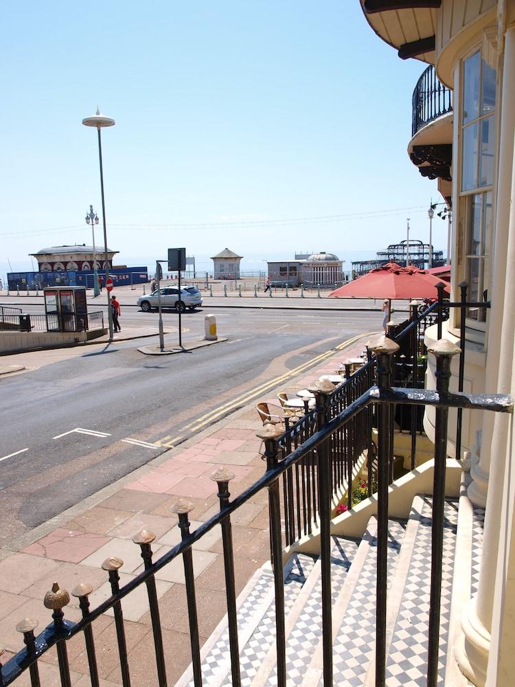 The Beach 2* Hove
